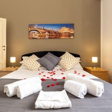 Delizioso Nel Cuore Di Roma Apartment Bagian luar foto